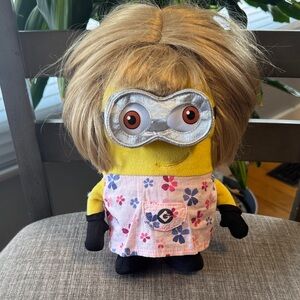 Despicable Me Minion Mayhem Universal Studios Mom plush